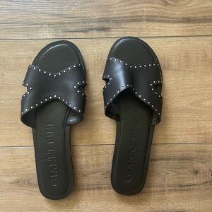 Gianna Bini black leather studded slides